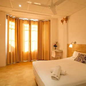 https://hostal-martinval.catalonia-hotels.com